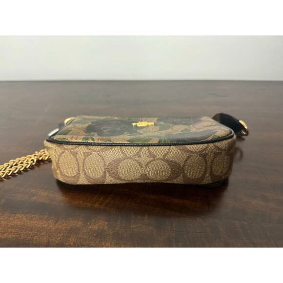 Coach  Large Wristlet Signature Canvas with Camo Rose Floral Print NWT - Picture 9 of 16